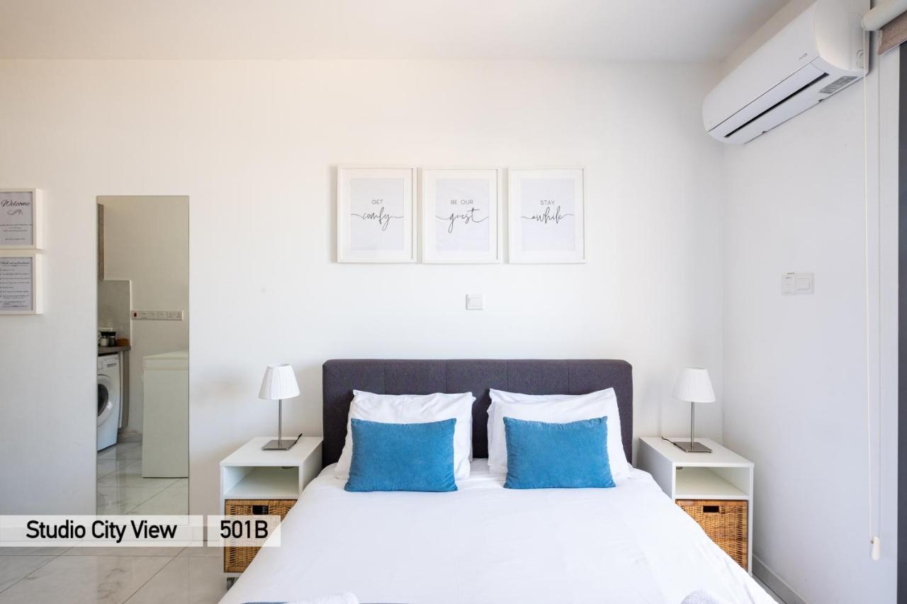 Lazuli City & Seaview Apartments Larnaca Exterior photo